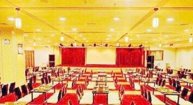 Jiaozuo Trillion Hotel, Rezervovat Hotel Jiaozuo Henan