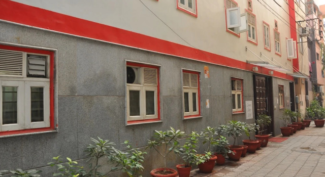 Homely Hotel near Sector 31 Gurgaon
