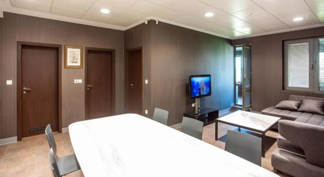 Апартаменты Deluxe Apartment House - Delta