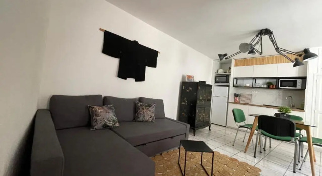 Le trois nourrices, Book Hotel Cheap Hotels in Narbonne