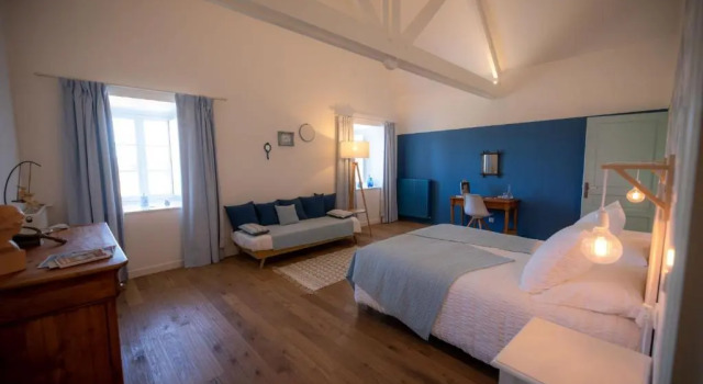 Трёхместный номер Standard Au Manoir des Loges