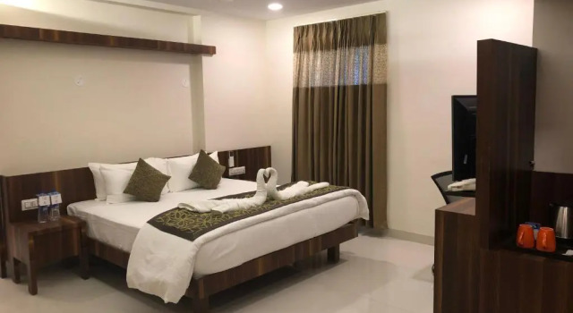 Четырёхместный люкс Kyriad Hotel Vijayapura