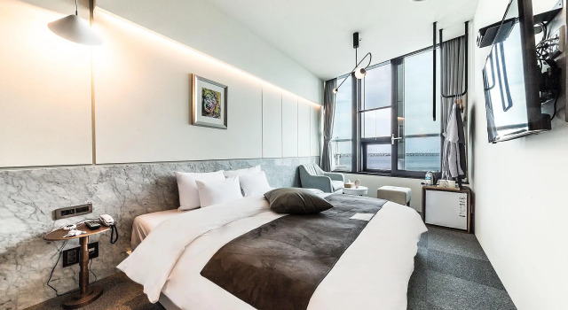 Двухместный номер Standard H Avenue Hotel Gwangalli branch