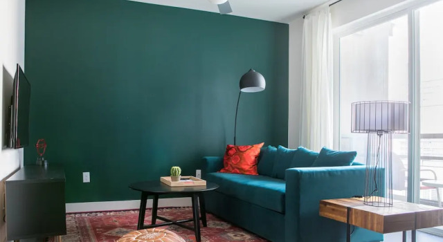 Chic Apts at The Domain by WanderJaunt, Забронировать Апартаменты/квартира Остин Greater Austin