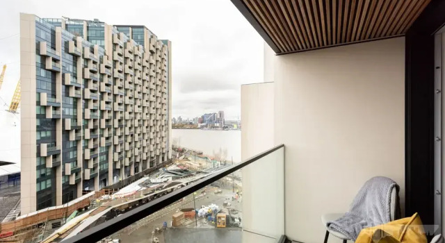 Апартаменты Comfort Platinum Apartment next to O2 Arena