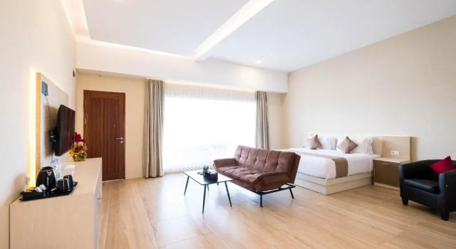 Полулюкс Bukit Indah Doda Hotel & Resorts