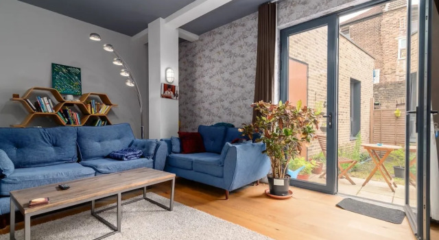Stunning 2br Home W/Garden, 20 Min To Central!, Забронировать Апартаменты/квартира Отели Лондона с парковкой, рядом с Stoke Newington Station, Парковка