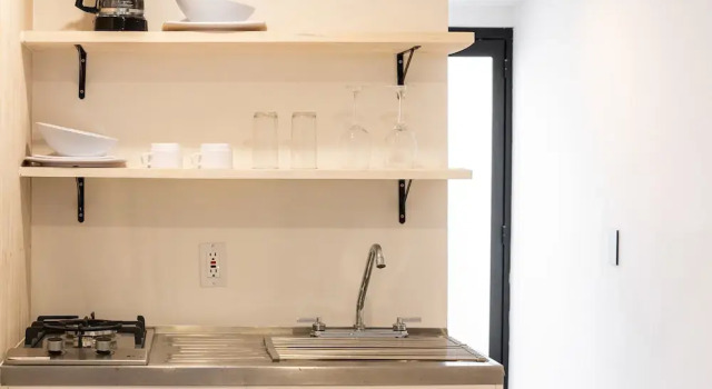 Полулюкс Esssential PXM Arkitainer Residential Lofts