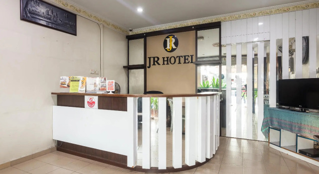 Captain Hotel Cafe & Bistro, Book Hotel Sitiawan Perak
