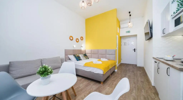 Семейный номер Standard с балконом Bagel Residence Old Town