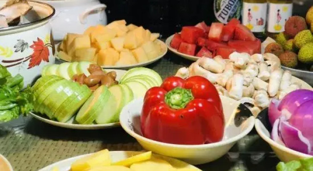 Chengjiang Yunshui Villa, Rezerwuj Willa Hotele w Yuxi z basenem, Basen