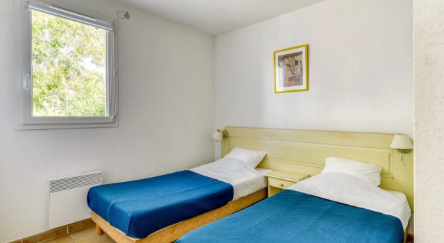Home for 4 With Private Parking, Book Vacation Home Homps Canal du Midi