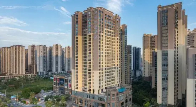 Crystal Orange Wanxianghui, East Coast of Shantou Station