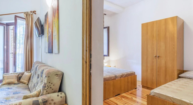 Amazing Apartment in Vinkuran With Wifi and 1 Bedrooms