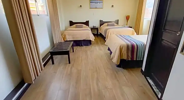 Трёхместный номер Deluxe с видом на город Hotel Sagarnaga