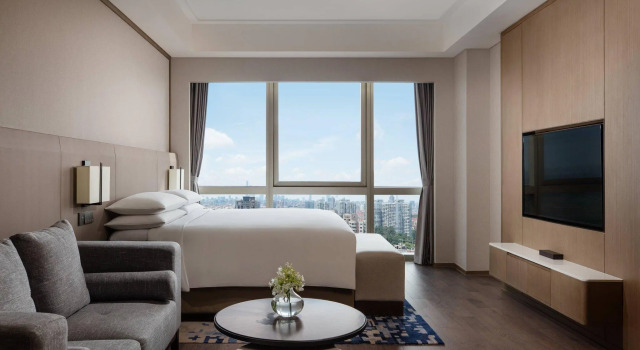 Двухместная Spacious Studio Apartment Shanghai Marriott Hotel Pudong East