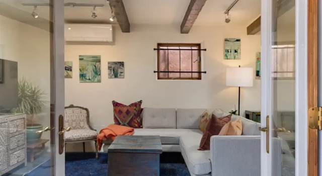 Коттедж Luxury Casa Galeria - Luxury Rental With Hot Tub, Walk Everywhere