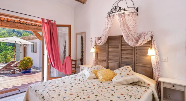 Classy VIlla in Bargemon with Private Swimming Pool, Забронировать Вилла Виллы Овернь-Рона-Альпы, Вилла