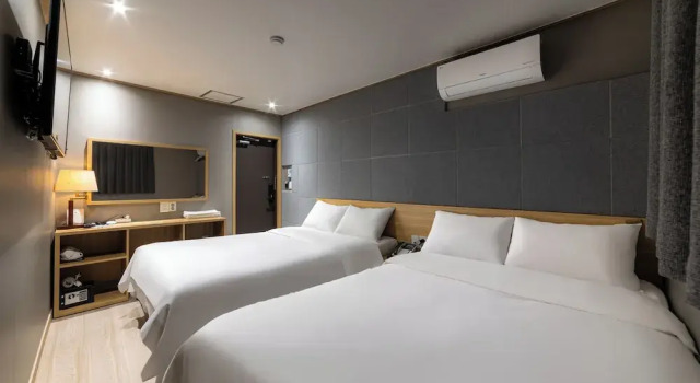 Двухместный семейный номер Standard About Stay Seoul