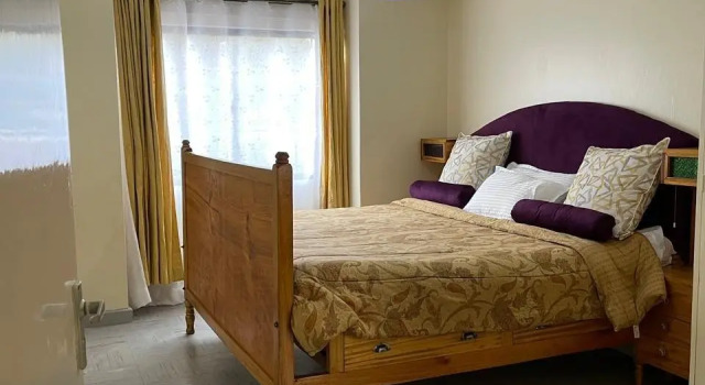 Spacious 3 Bd Masionett, 10 mins from JKIA Airport, Varaa Lomakoti Hotellit Embakasi pysäköinnillä, Pysäköinti
