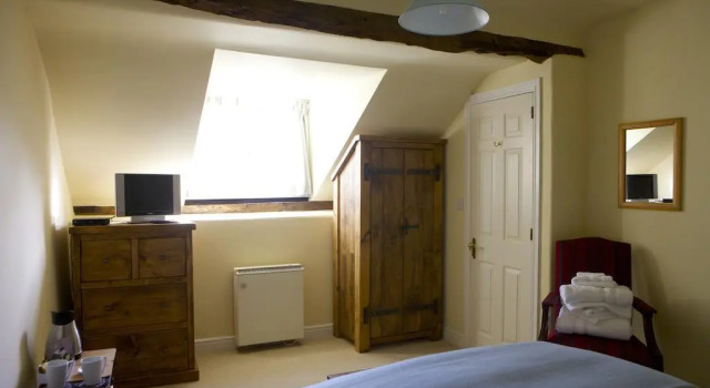 Coach House Norbury, Забронировать Отель Отели Англии 4 звезды, 4*