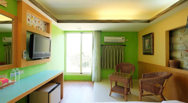 Summer Inn