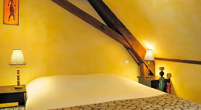 Номер Standard Hôtel & Spa du Domaine des Thômeaux, The Originals Relais