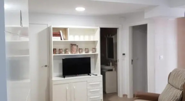 Apartamentos HELA, Buchen Sie Ferienwohnung Arjona 