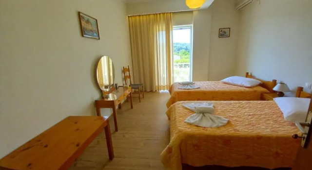 Коттедж с 2 комнатами Natassa House 1