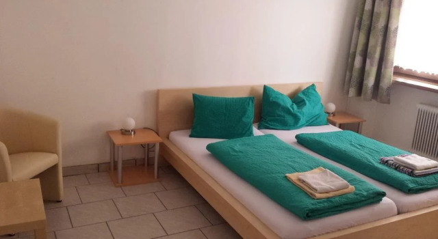 Gasthof Wildschönauer Bahnhof, Rezervovat Hotel Hotely v Tyrolsko se snídaní, Snídaně