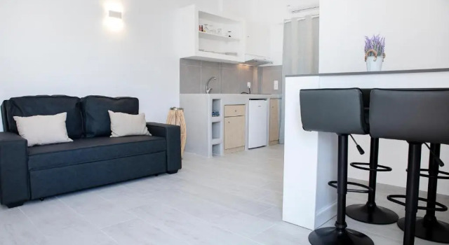 Семейный номер Standard с видом на сад Grozos Rooms