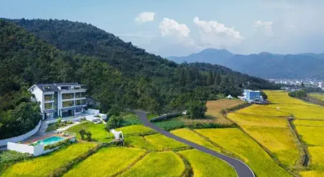 Anji Chunxi HUSH · Mountain Retreat, Flower Sea Countryside Family Pool & Rafting Holiday Stay
