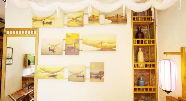 Семейный номер Deluxe с балконом Hoi An Pho Library Hotel