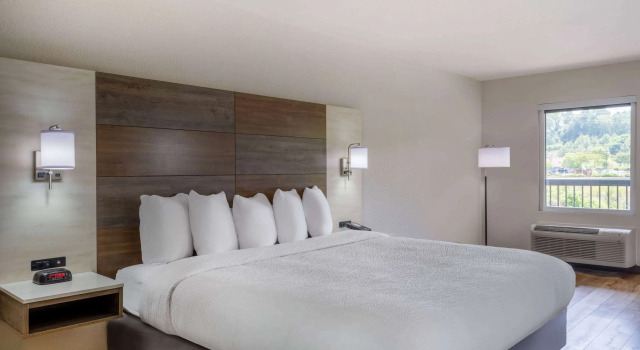 Days Inn by Wyndham Clemson, Забронировать Отель Отели Южной Каролины с завтраком, Завтраки