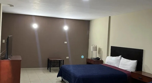 Полулюкс Hotel Villa Cahita