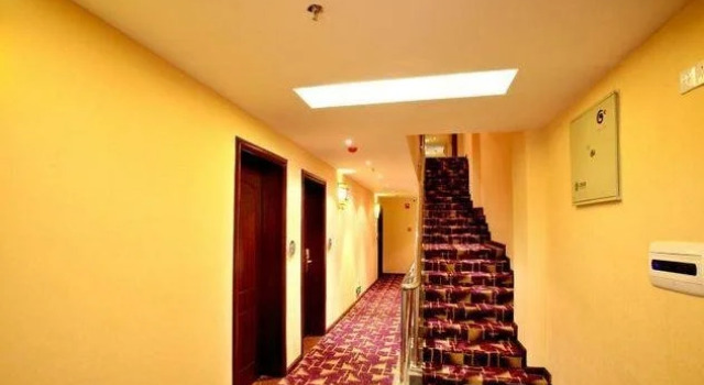 Xingyi Yike Hotel, Book Hotel Qianxinan China