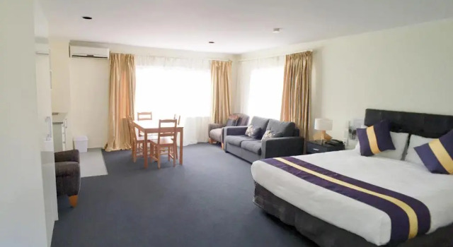 Студия Deluxe Royal Park Lodge