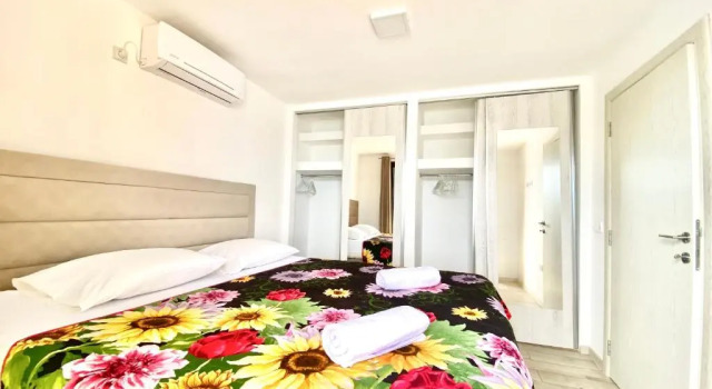 Lake River House Ada Bojana