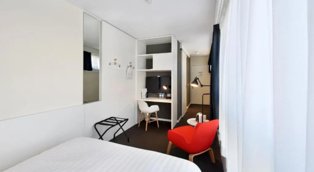 Одноместный номер Standard Home Swiss Hotel