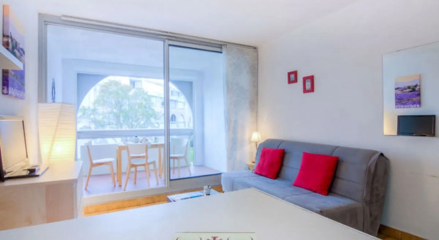 Les Floralies II 33910, Book Hotel Hotels in Camargue with a Pool, Swimming Pool