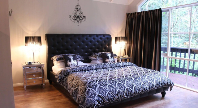 Belle Le Vie, Rezerwuj Hotel Hotele w Dandenong Ranges z parkingiem, Parking