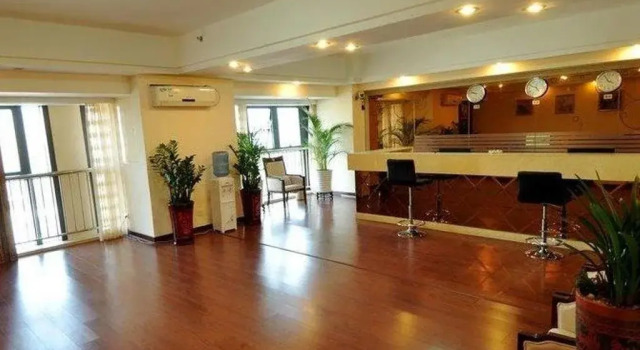 Quanzhou Wanxiang Hotel, Book Hotel 3-stjernede hoteller i Quanzhou, 3*