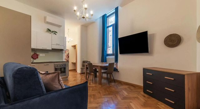 CS Central Station Termini 6pax Apartment, Забронировать Апартаменты/квартира Вокзал Термини , рядом с Посольство США в Риме