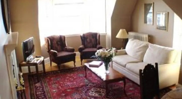 Семейные апартаменты с 2 комнатами Ashbury House B&B
