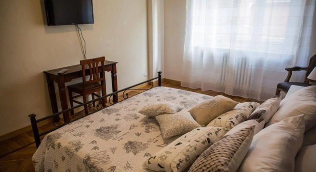 Letizia Home, Забронировать Отель Отели Турина 3 звезды, рядом с Моле Антонеллиана, 3*
