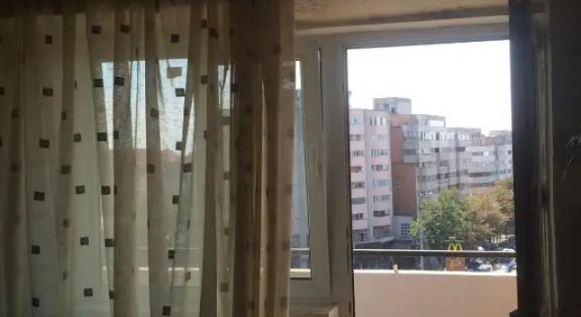Hellen's Ultracentral Apartament, Prenota Appartamento Buzău 