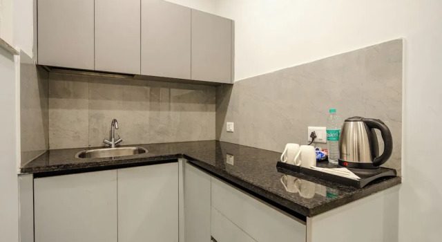 Студия Superior Royal Studio Golf Course Road