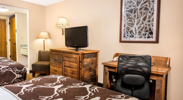 Bass Pro Shops Angler's Lodge, Book Hotel Hoteller i Springfield med parkering, Parkering