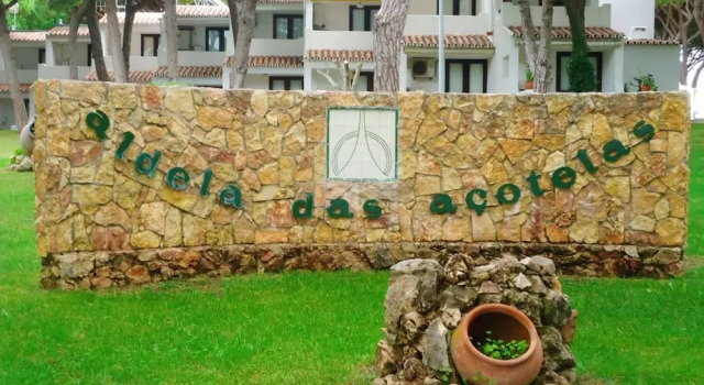 House With one Bedroom in Albufeira, With Pool Access, Furnished Garde, Rezerwuj Hotel Hotele w Algarve z parkingiem, Parking