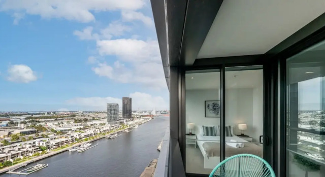 Апартаменты Melbourne Private Apartments - Collins Street Waterfront, Docklands